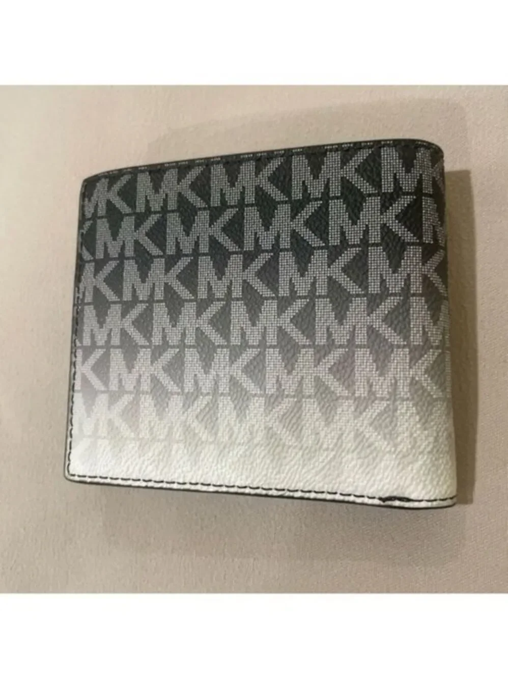 Authentic Michael Kors Men’s Bifold Wallet |Designer men’s logo classic wallet